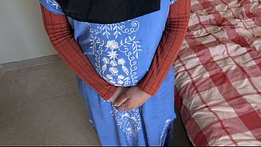 A Turkish milf is NOT SCARED to show her hairy pussy to GERMAN TOURIST