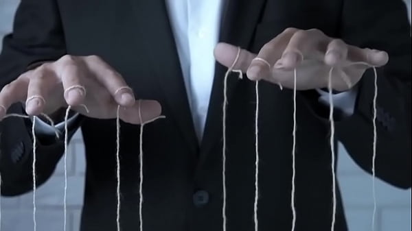 como manipular a mente das pessoas