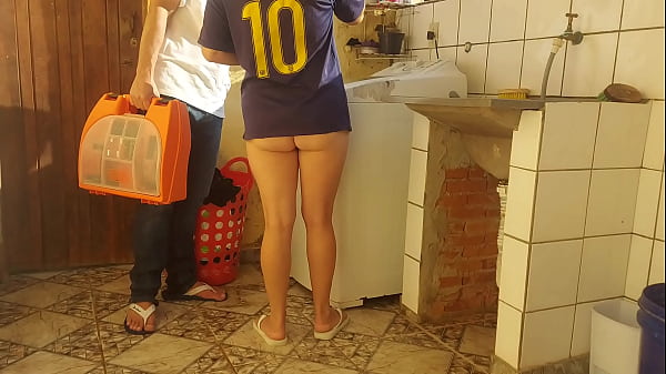 Married housewife pays washing machine technician with her pussy