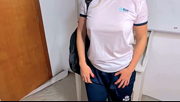 Download Video - ESCANDALO NA ESCOLA AS C&Acirc;MERAS FILMARAM TUDO E PASSOU NA TV