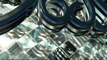 Japonesa gostosa lambendo buceta e levando dildo no fundo do utero na frente do corno