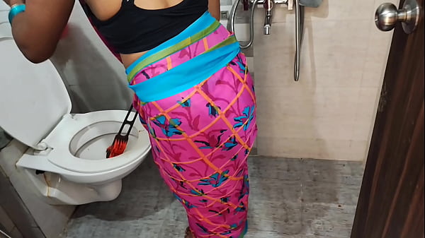 Desi maid was washing the bathroom when her boss came and fucked her