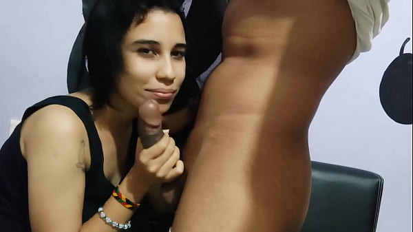 CaraHonney enjoys having a nice Cock in her Mouth