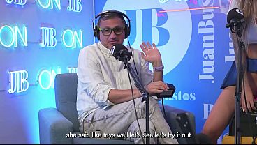 The sizzling blonde MollySmith squirts all over the Sybian machine on Juan Bustos' podcast