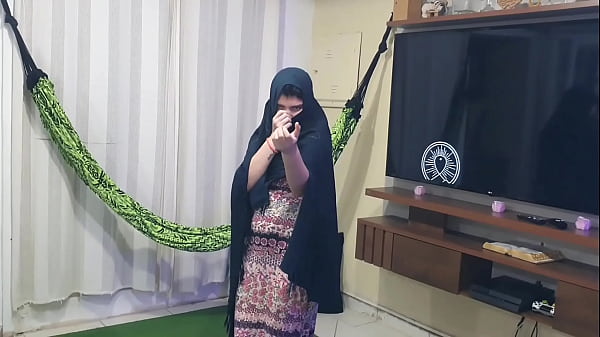 Arabe branquinha da buceta rosadinha massagem desi erotica