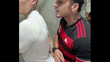 Download Video - Mamando e dando pro maloka depois do treino