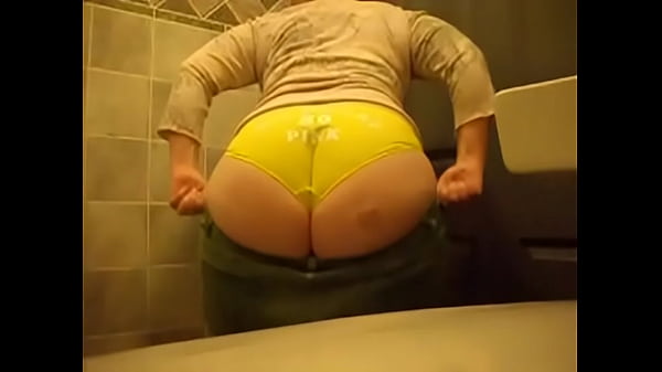 Download Video - Irish Pawg M&period;J&period; Teasing In Yellow Panties