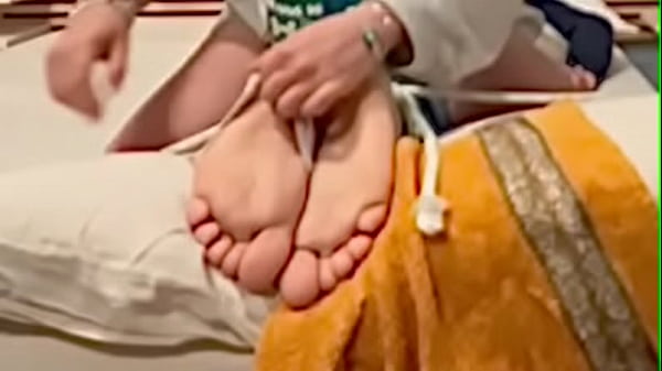 Mistress Sun rip boyfriend socks and drops wax ...