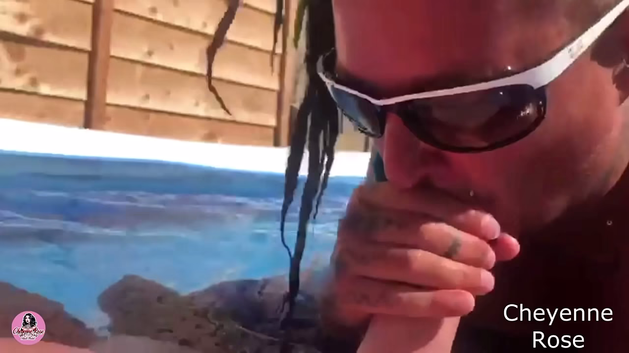 PADDLING POOL FUCK AND SUCK