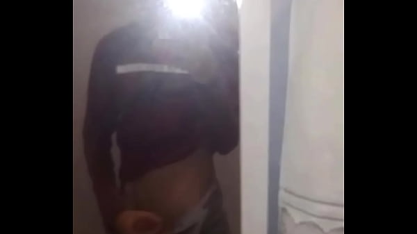 Pego no flagra pela amiga