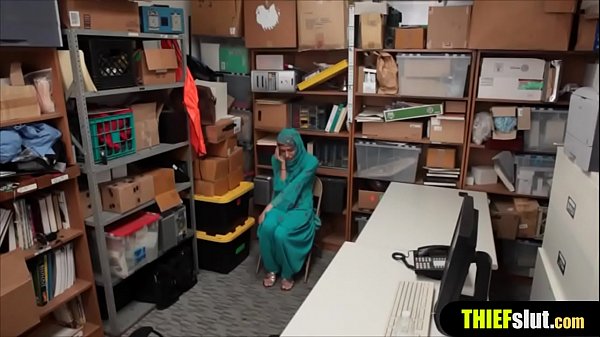 Cute muslim chick in a hijab gets fucked on a mall CCTV