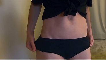 แหย่หีสาวใหญ่ด้วยขวด