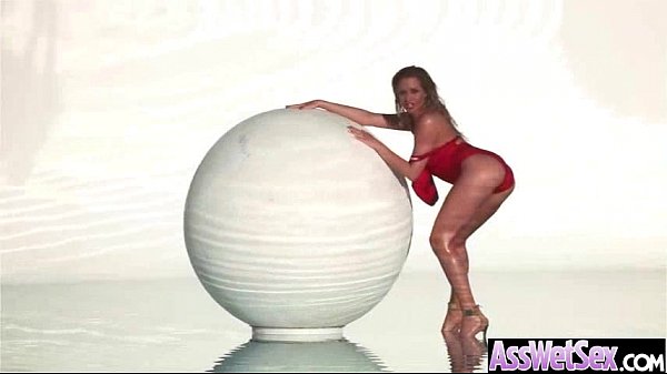 Hot Big Booty Girl Perform Anal Sex On Camera movie-24