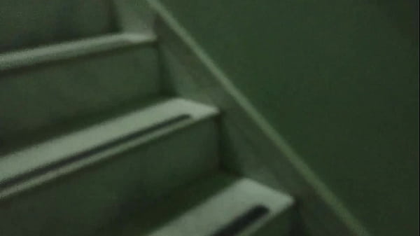 SaymonFitness treinando a rola na buceta da ninfeta