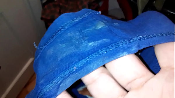 Download Video - Smelling Dirty panties