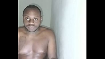 Who would eat more green looking and sounding snacks with me for free anyone can if they want to