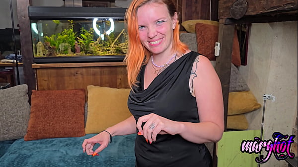 Soirée libertine j'invite des copains pour passer la soirée commencer mais un de mes invité pris de stress ma abandonner pendant la baise