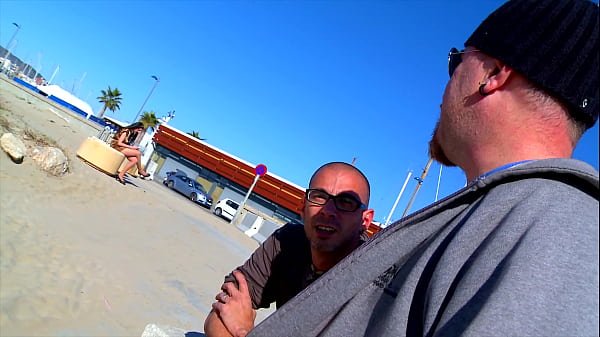 YURI GA&Uacute;CHO - Having sex on the beach outdoors in nature