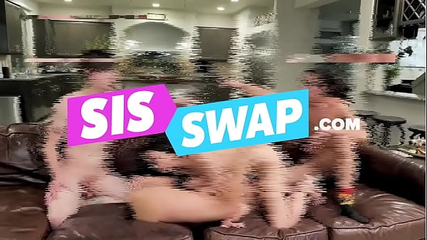 Curvy Babe In Hijab Uses Her Tight Twat As Payment