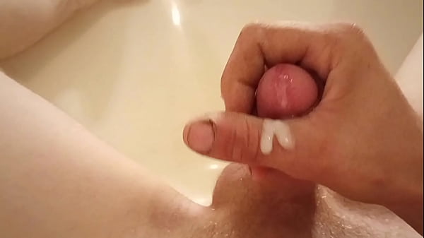 Download Video - Country slim solo cumshot in bathtub