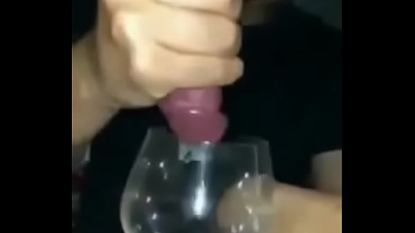 Amigo Masturba O Amigo E Toma Seu Leitinho