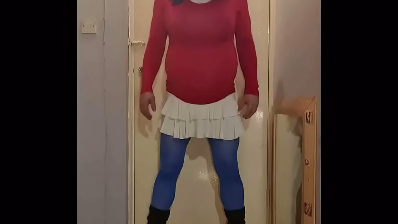 i really do want another man to fuck me and i am not scared to say it as i get right up to the camera and ask for it