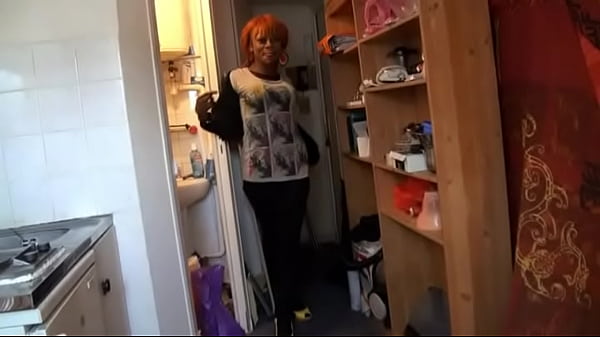 Black girl deepthroats white dick