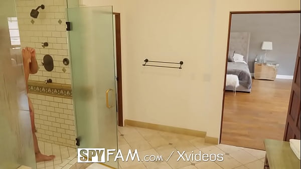 Download Video - SPYFAM Stepdaughter Accidentally Sees Stepdad Taking A Shower