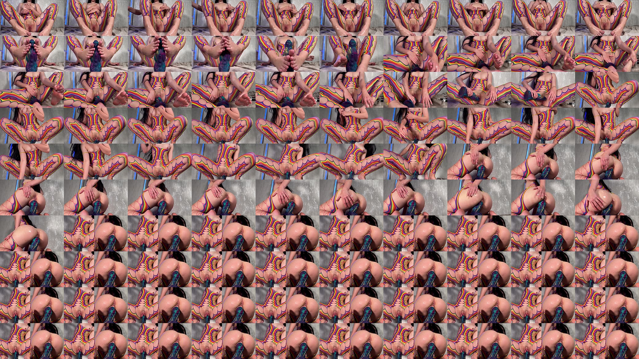 Fucking My Pussy with a Big Alien Dildo in Rainbow Bodystocking 预览图