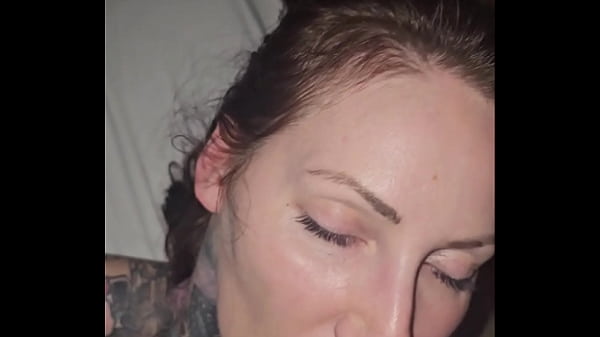 LaylaSinsxx sub girl deepthroating dick