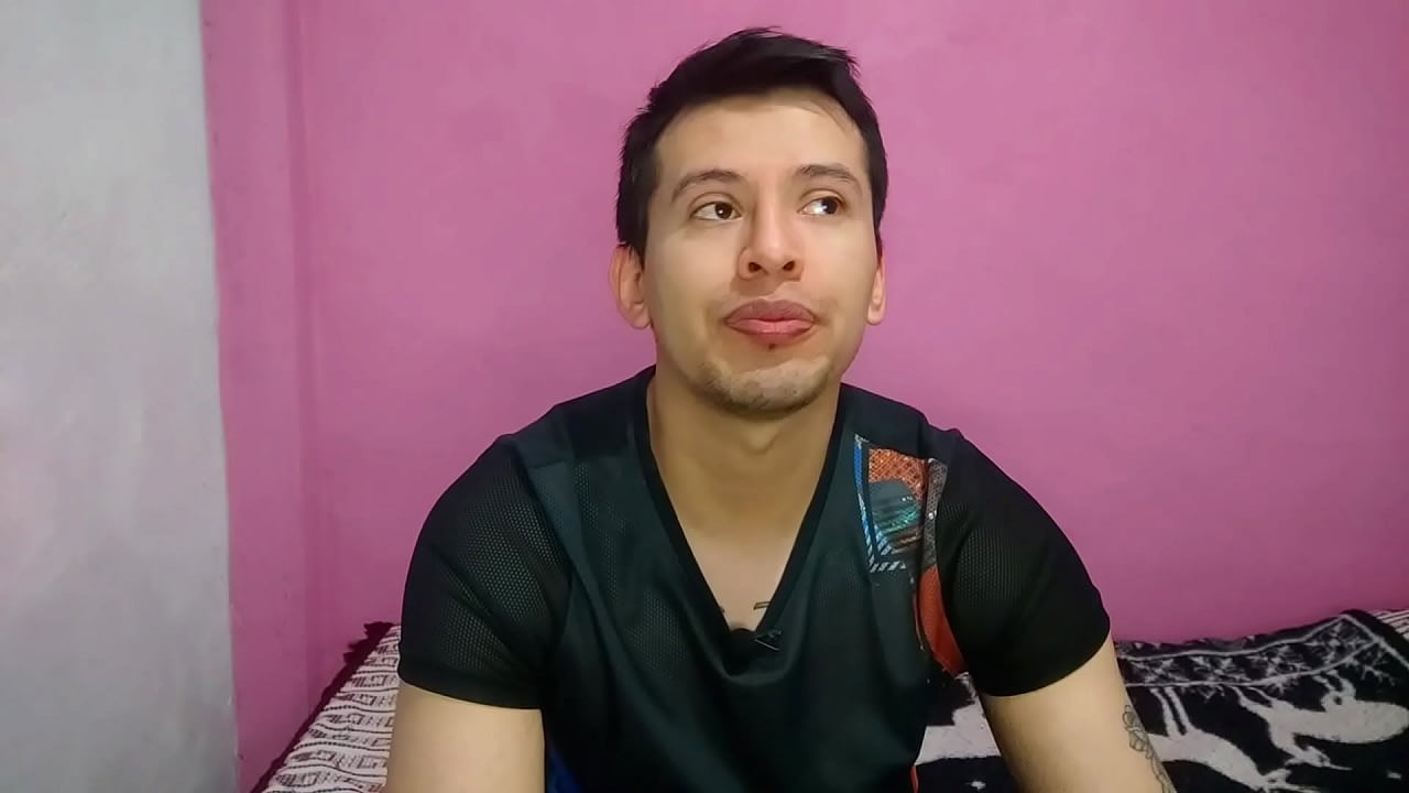 Hombre casado con mujer se ternina cogiendo con su vergota grande y gruesa al mecanico en una fiesta -Relato sexual
                   big ass big dick chacal dotado mecanico porno gay chacales vergas grandes activo vergon hombre casado muchos negros