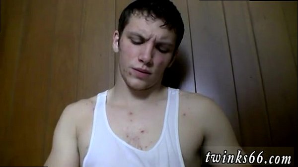 エモボーイゲイセックスチューブs。ホットStr8少年エディは濡れる