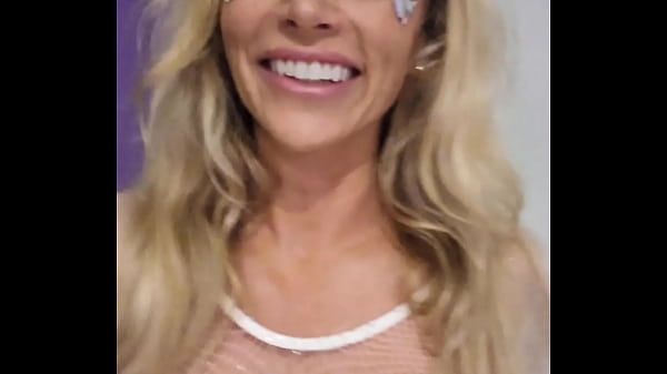 I Brought A Stranger From The Dance Floor Back To My Room And Pulled Off Condom For Dirty Creampie
