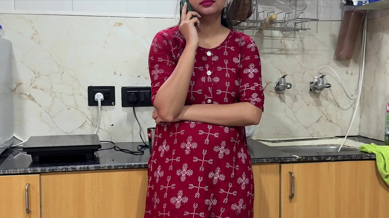 Punjabi soteli Ma Ki Kamar Dard