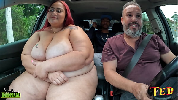 Download Video - BBW na carona encontra novinha gostosa para pr&oacute;xima - Samy Santos - Joao O Safado