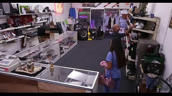 Dilettante beauty show her curves