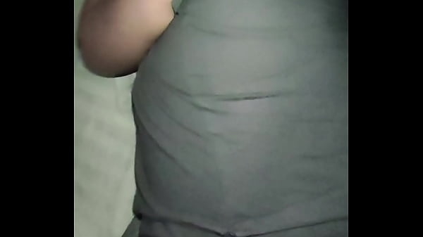 Download Video - mi prima se mete a mi cama y me la follo&period;&period;&period; le tapo la boca y me pide llenarle sus tetas de semen