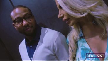 Brittany Andrews Loves Masturbating As A BBC Fucks Her Meaty Pussy!