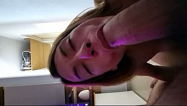 Close up blowjob by shemale Eva Erfolg