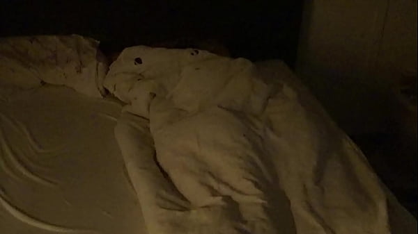 Mi padstro me llena el culo de leche mients mam&aacute; mi su novela.