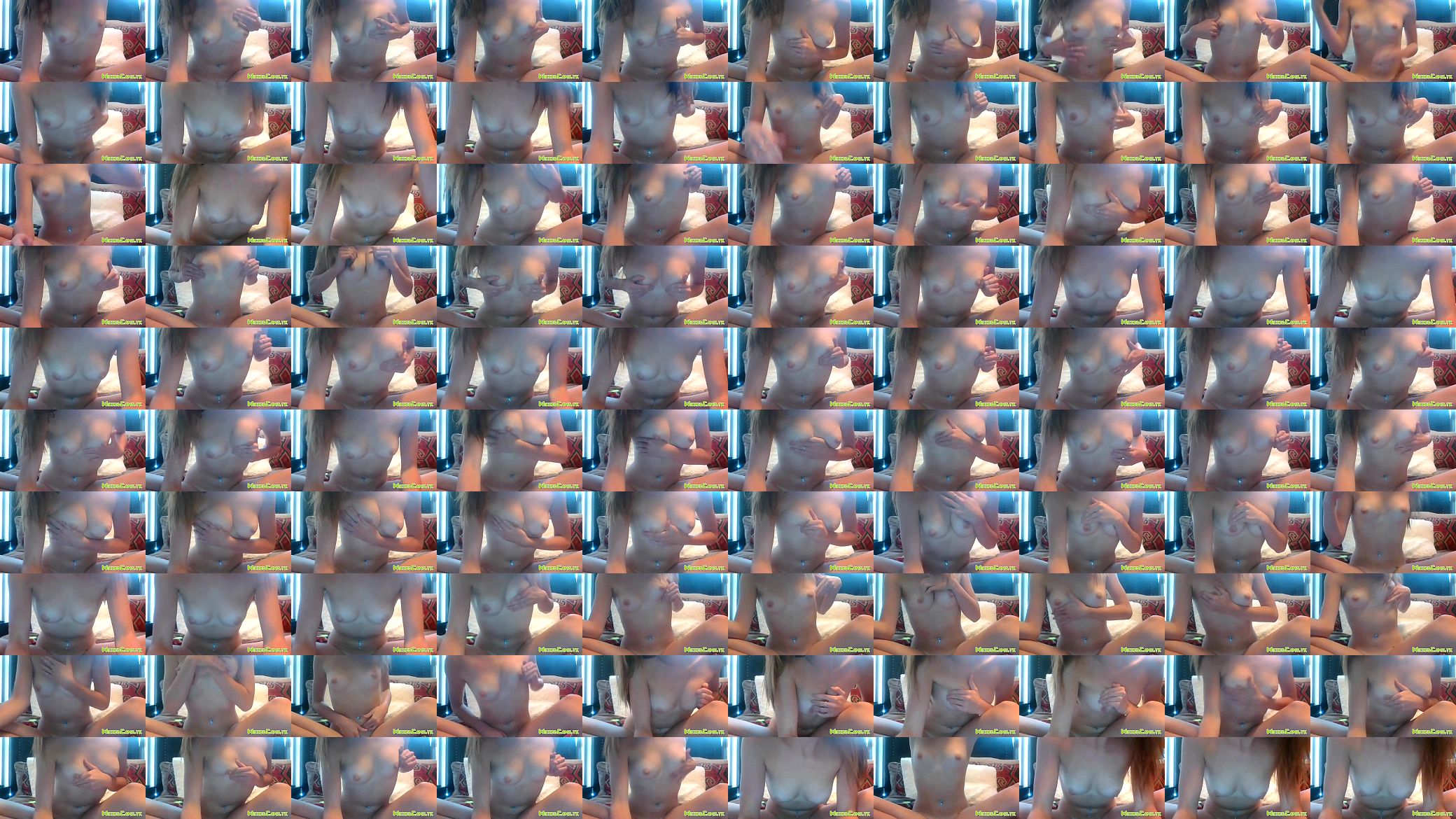 Teen First Time On Her Webcam 预览图