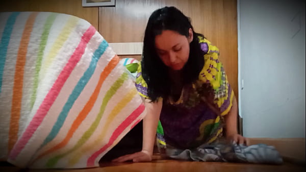 My girlfriend's mother came into my room under the pretext of cleaning, she wanted to fuck