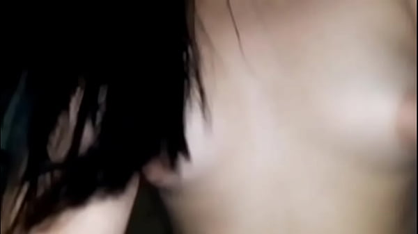 Download Video - HERMANASTROS SE QUEDAN EN CASA A SOLAS Y LO HACEN EN LA SALA  &lpar;porno casera&rpar;