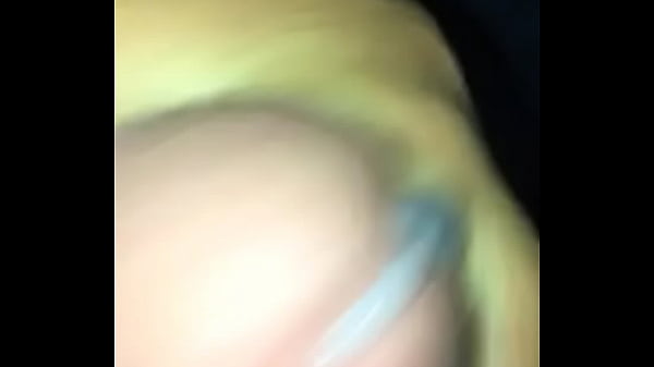 Download Video - 車の中でオナニー2