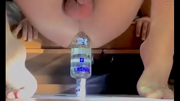 Download Video - crosdres and big bottle