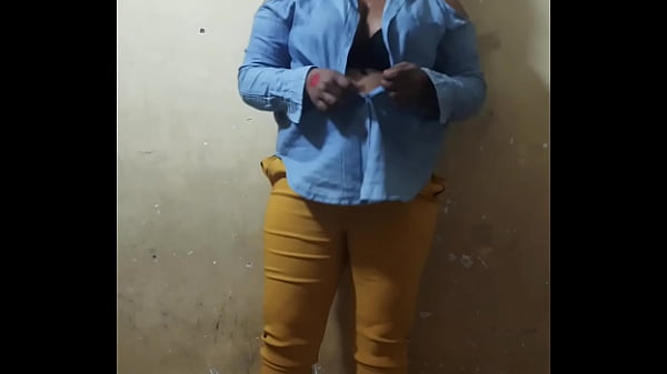 Monabhabhi coconut oil boobs massage