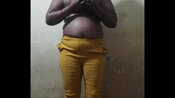 Monabhabhi coconut oil boobs massage