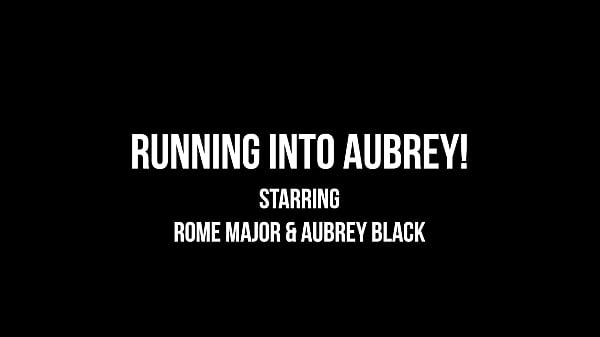 HUGE ASS BOUNCING! TWERK BOOTY AND CAMELTOE FOR YOU