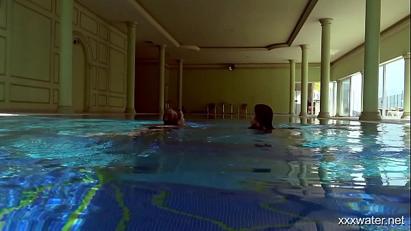 Be Oglaebina & Irina Russaka hot teens underwater