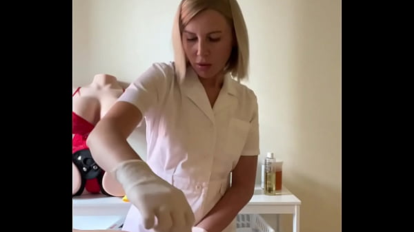 I depilate my favorite client's dick and then he fucks my assistant